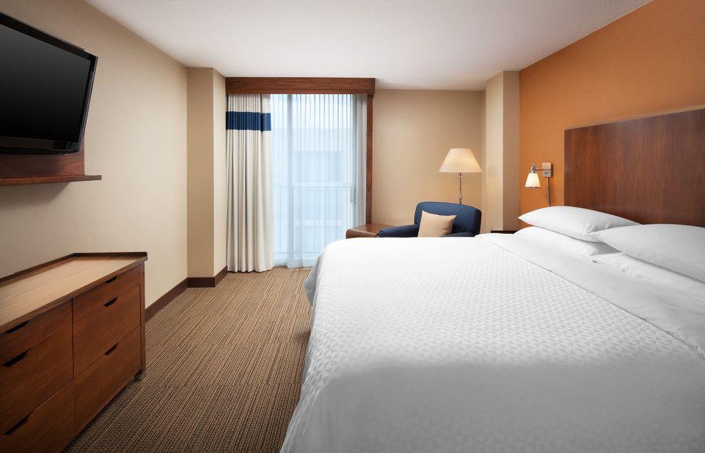 Courtyard San Jose Airport Hotel Exterior photo