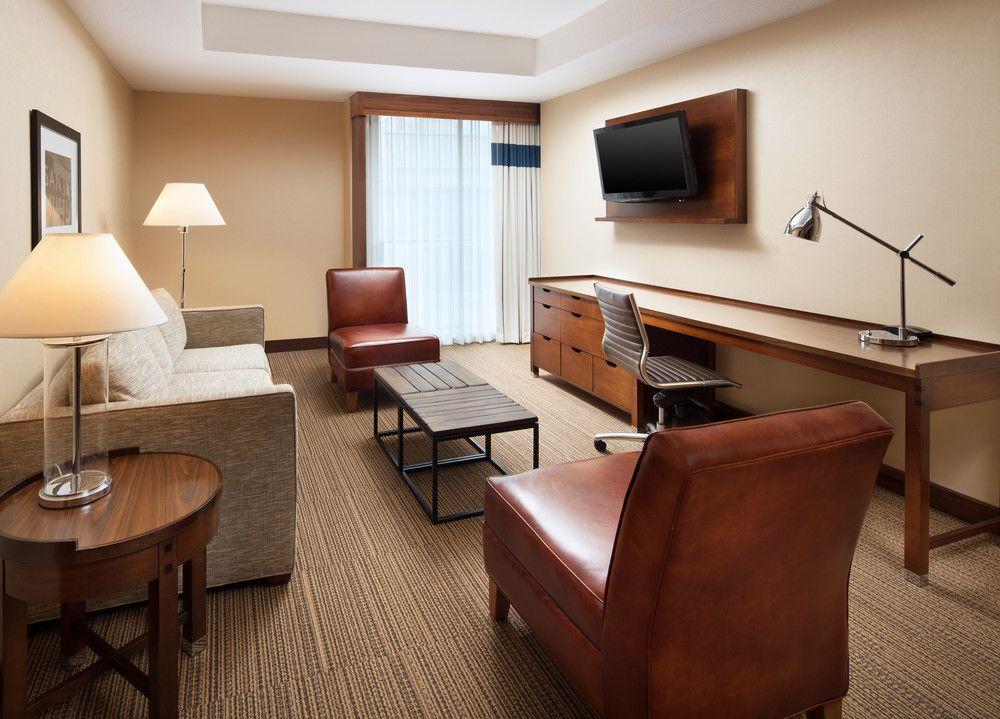 Courtyard San Jose Airport Hotel Exterior photo